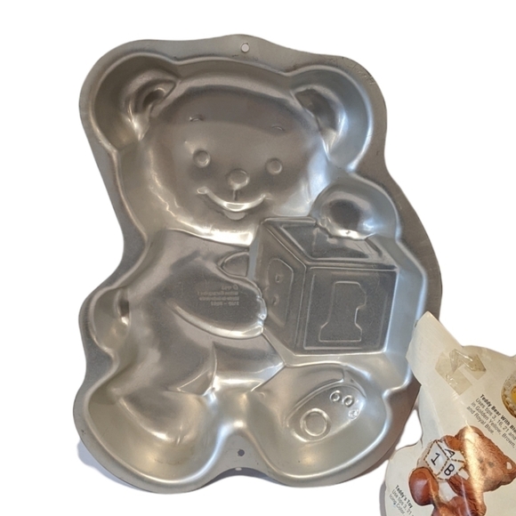 𝅺vintage Wilton Teddy Bear With Block cake pan - Picture 2 of 9